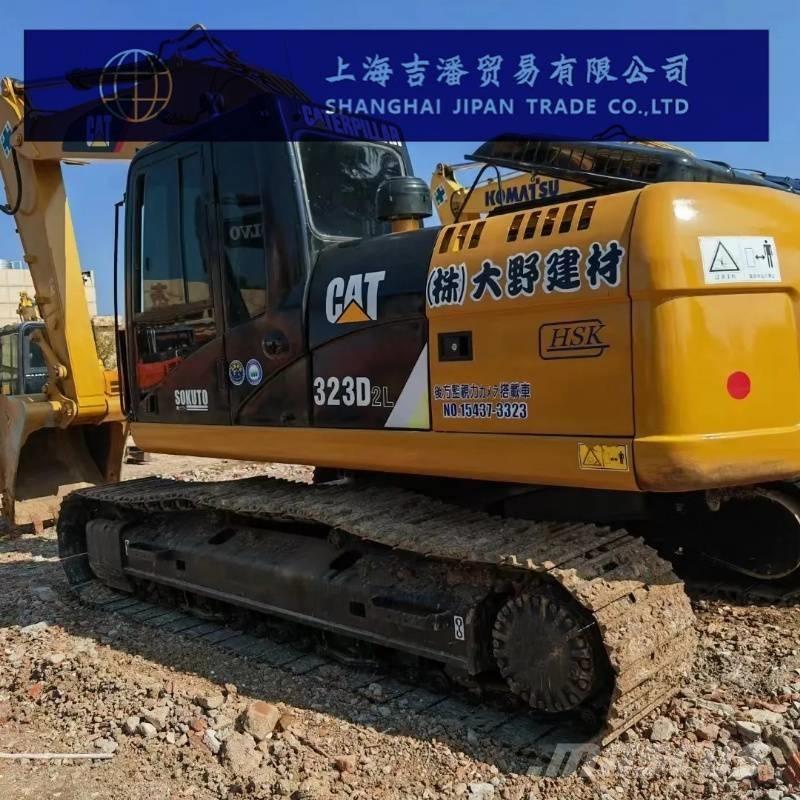 CAT 323 D Escavadoras de rastos