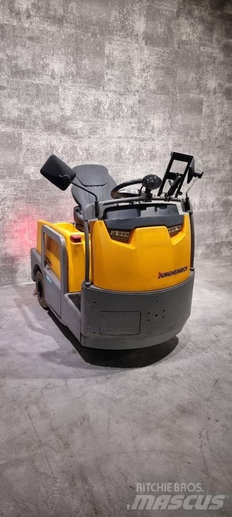 Jungheinrich EZS570 Tractores (camiões)