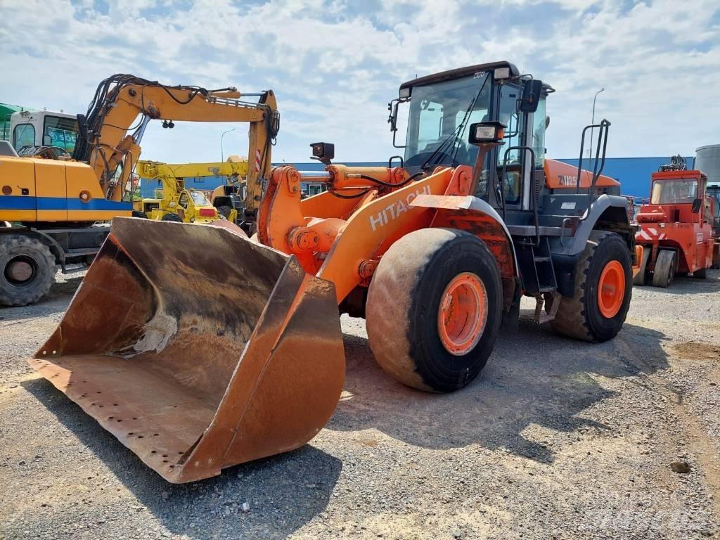 Hitachi ZW250 Pás carregadoras de rodas