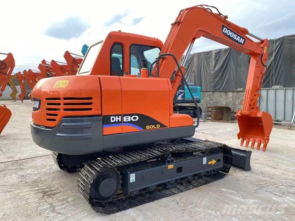 Doosan DH80 Escavadoras Midi 7t - 12t