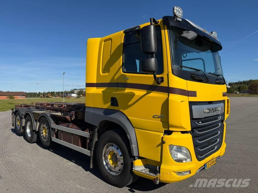 DAF CF 530 Camiões caixa desmontável com elevador de cabo