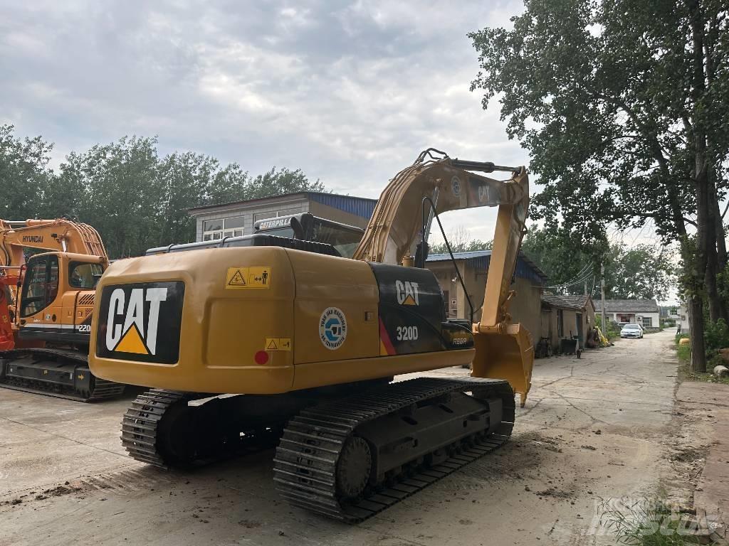 CAT 320D Escavadoras de rastos