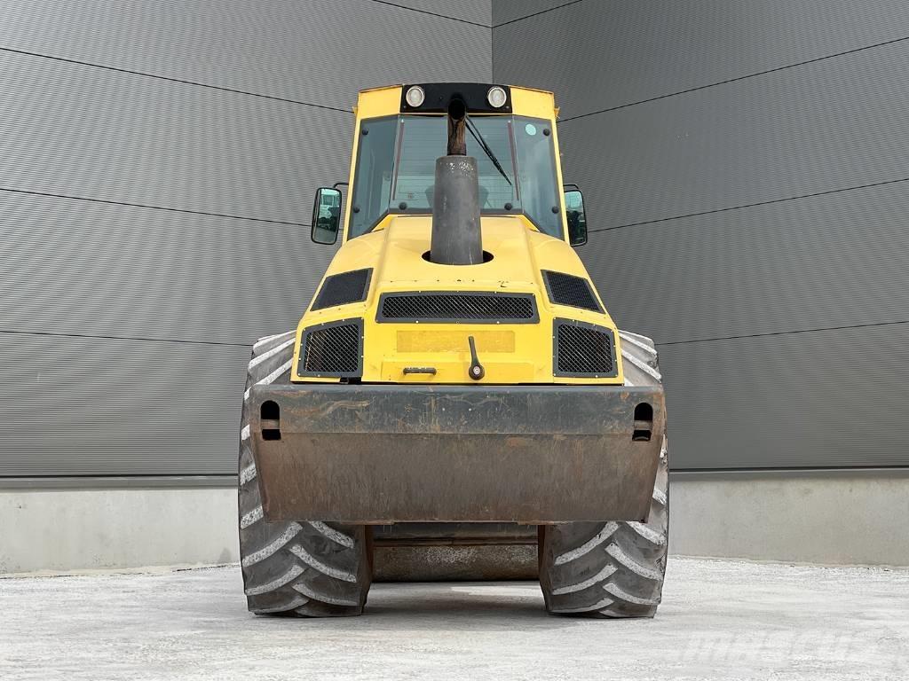 Bomag BW 213 DH-4 Cilindros Compactadores monocilíndricos