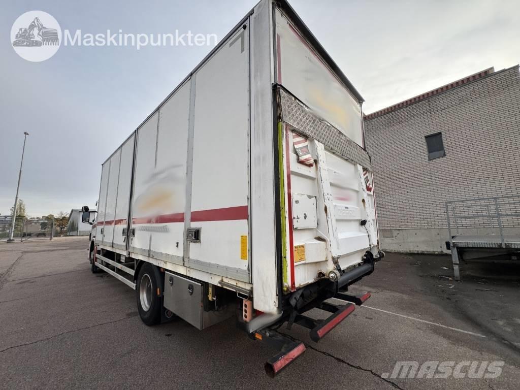 Scania P 320 Camiões de caixa fechada