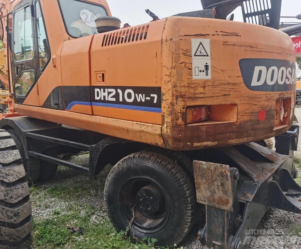 Doosan DH 210 W-7 Escavadoras de rodas