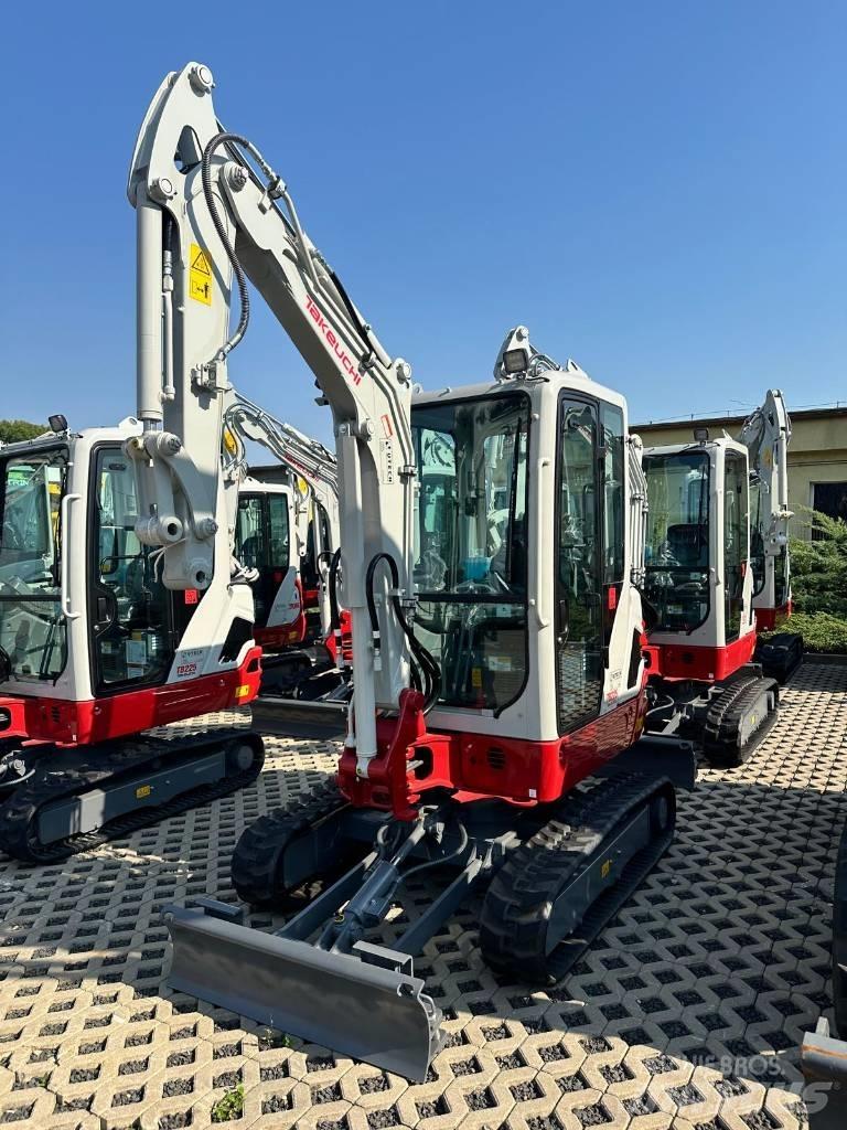 Takeuchi TB 225 V0 Mini Escavadoras <7t