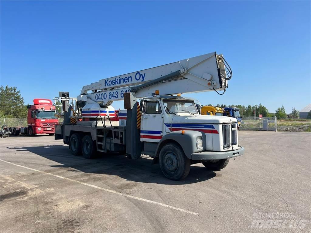 Scania 111 6X2 Camiões grua