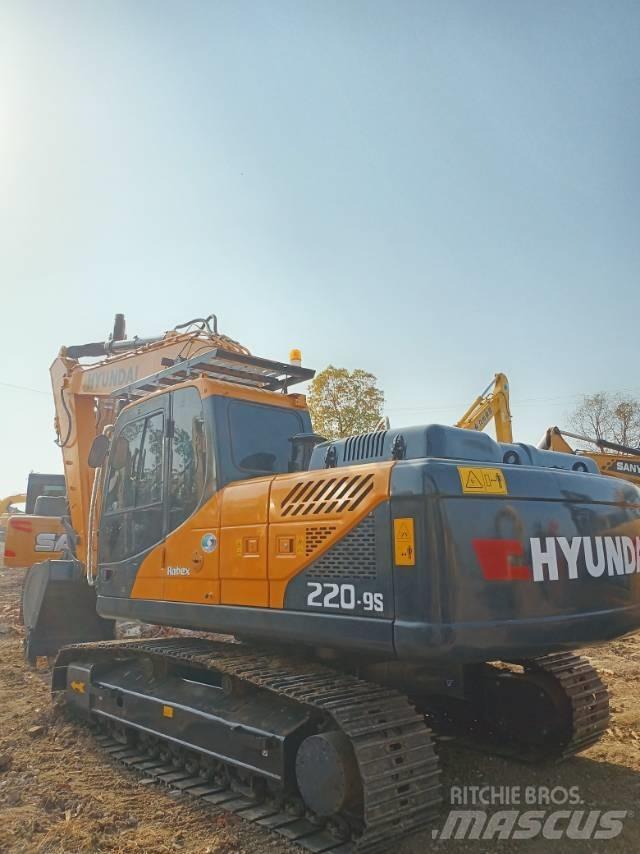 Hyundai R220-9 Escavadoras de rastos