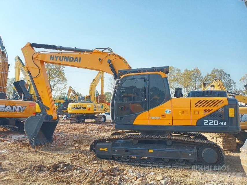 Hyundai R220-9 Escavadoras de rastos