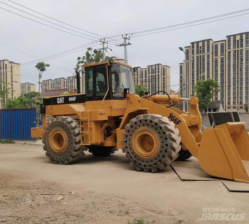 CAT 966 F Pás carregadoras de rodas