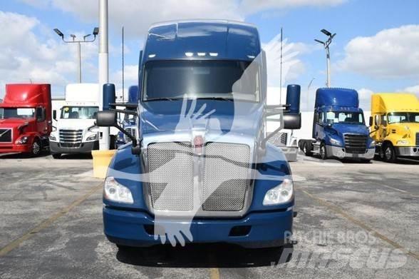 Kenworth T680 Tractores (camiões)