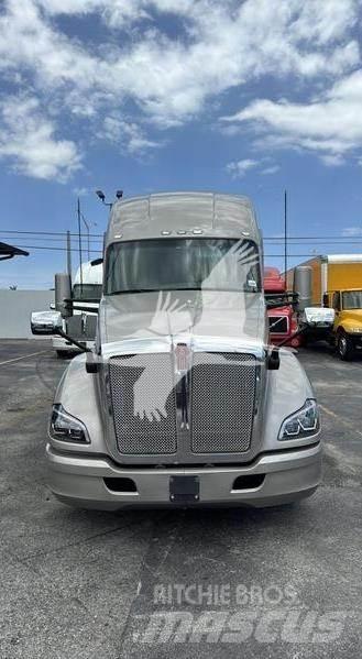 Kenworth T680 Tractores (camiões)
