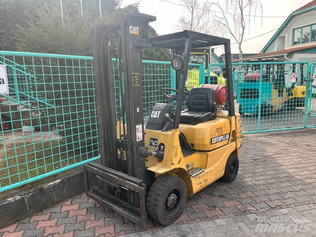 CAT GP 15 AC V-4100 Empilhadores a gás