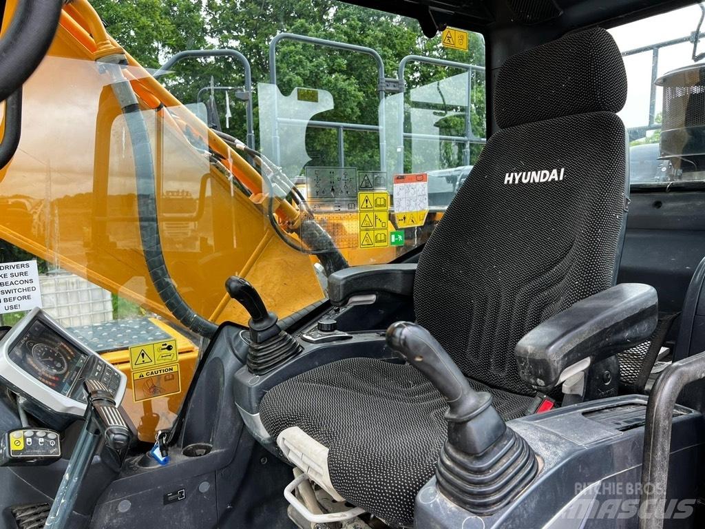 Hyundai HX 220 L Escavadoras de rastos