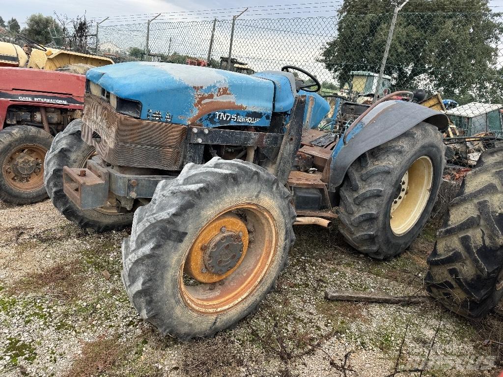 New Holland TN 75 Tratores Agrícolas usados