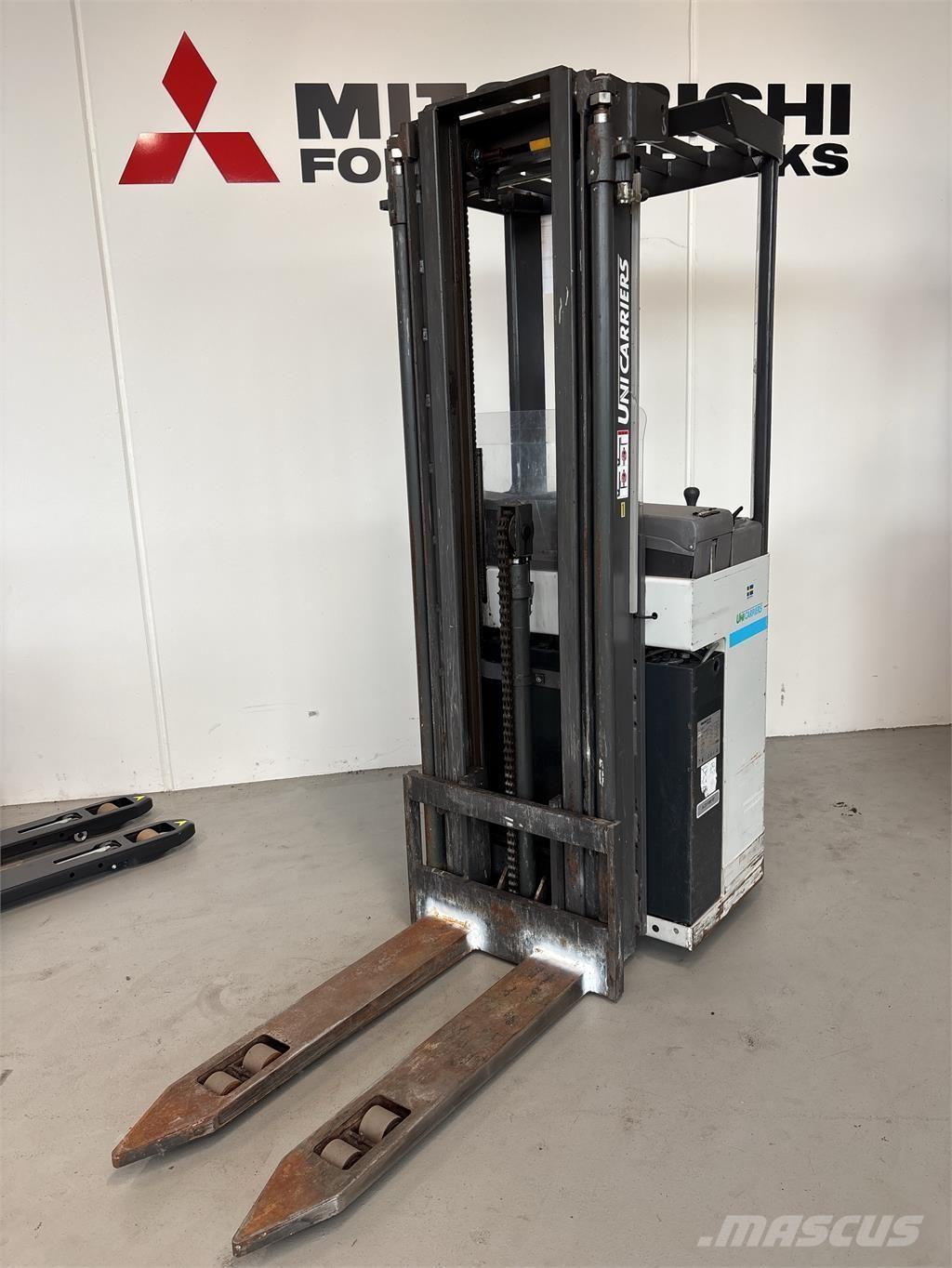 Atlet A160 Self propelled stackers