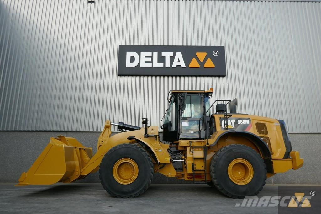 CAT 966M Pás carregadoras de rodas