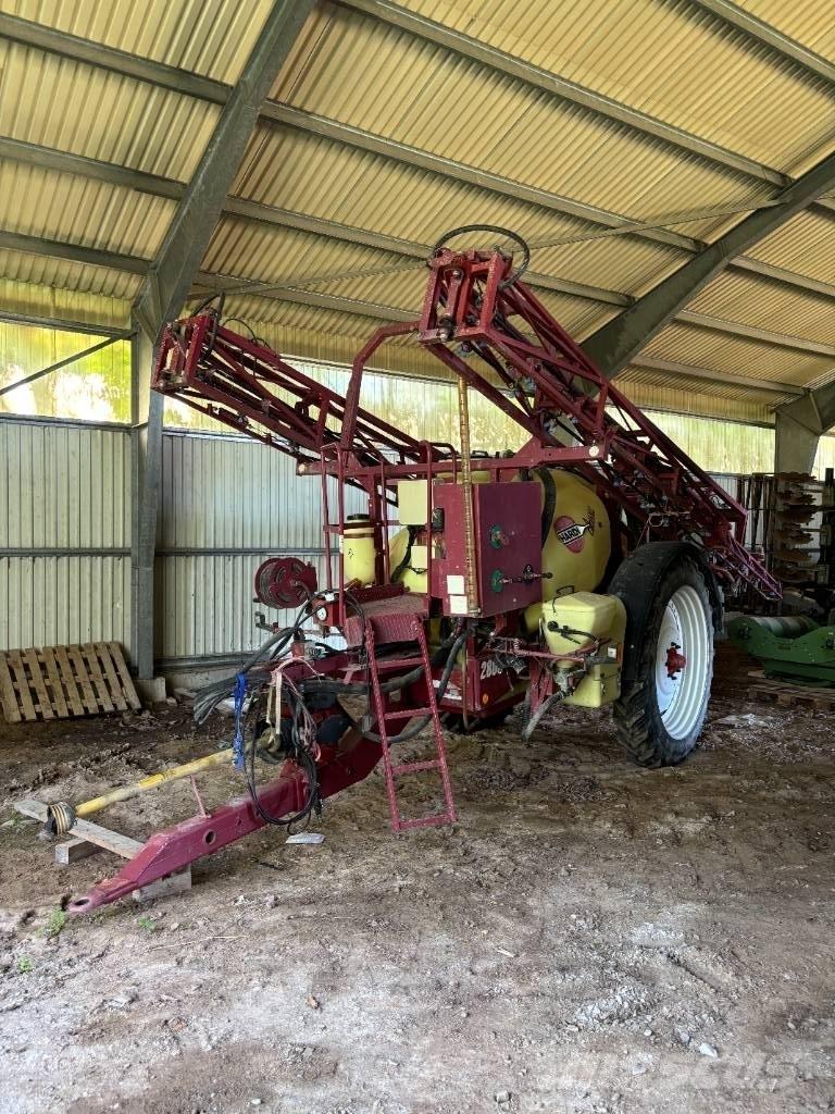 Hardi 2800 Pulverizadores rebocados