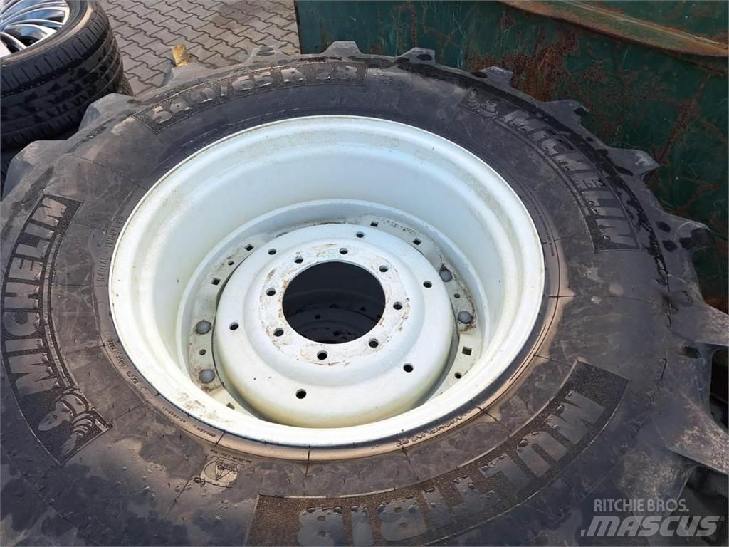 Michelin 540/65R28 Pneus Agrícolas