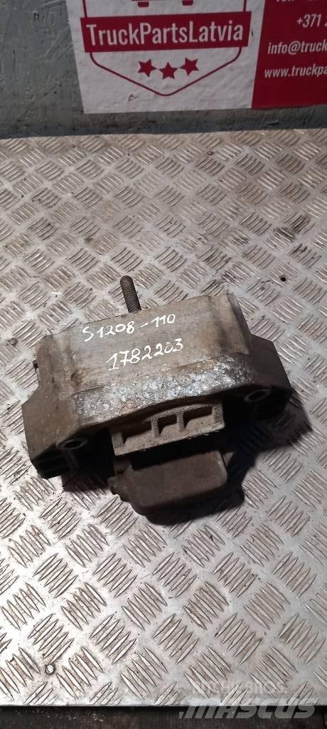 Scania 94 D.     1782203 Motores