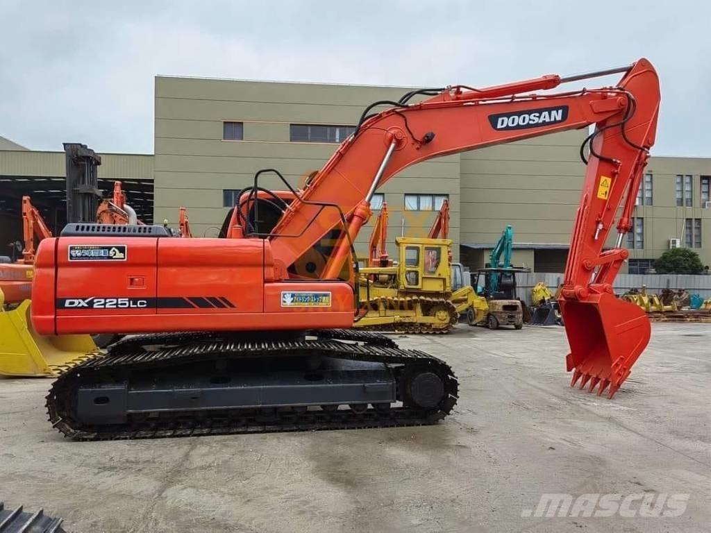 Doosan DX 225 LL Escavadoras de rastos