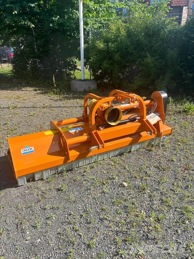 Berti EKR-S 250 Gadanheiras e cortadores de folhas para pastos
