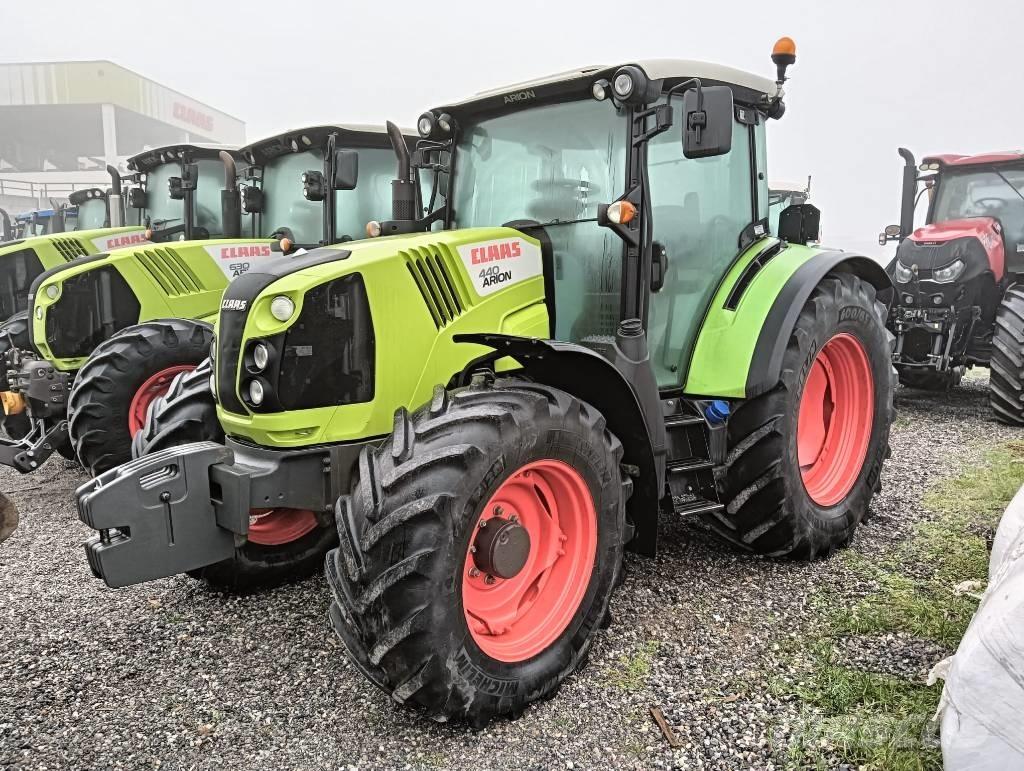 CLAAS Arion 440 Tratores Agrícolas usados