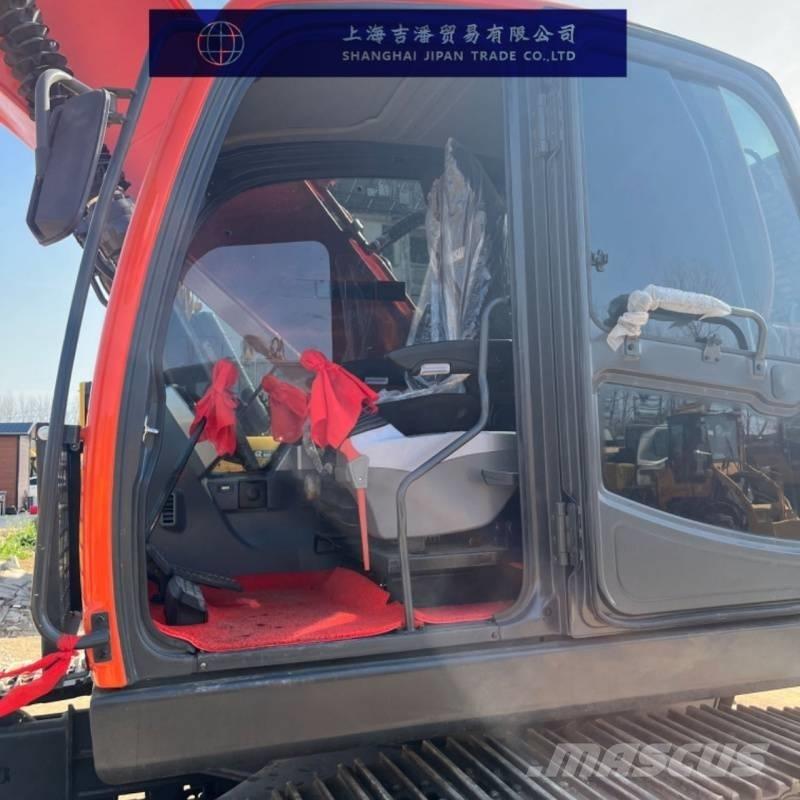 Doosan DX 225 Escavadoras de rastos