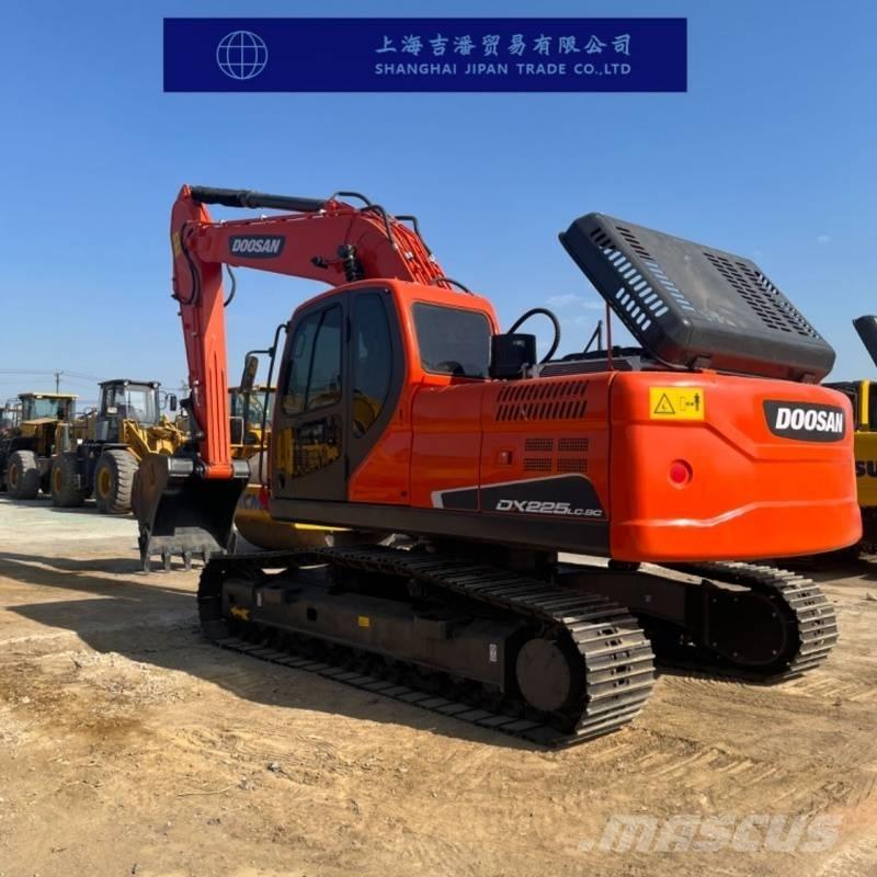 Doosan DX 225 Escavadoras de rastos