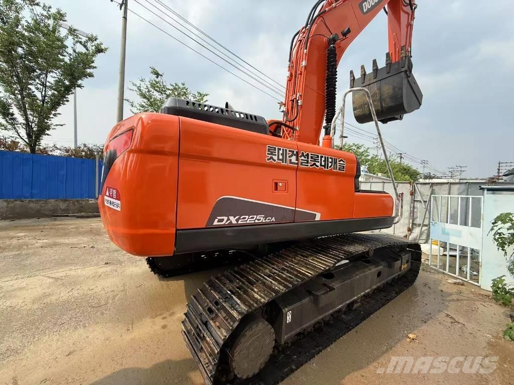 Doosan DX 225 LCA Escavadoras de rastos