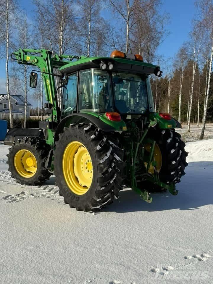 John Deere 5100R Tratores Agrícolas usados