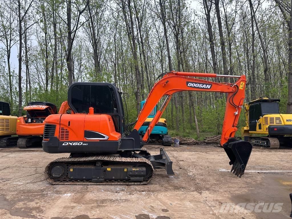 Doosan DX60 Escavadoras de rastos