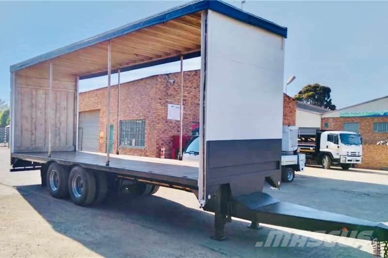  Custom Curtainside Outros Reboques