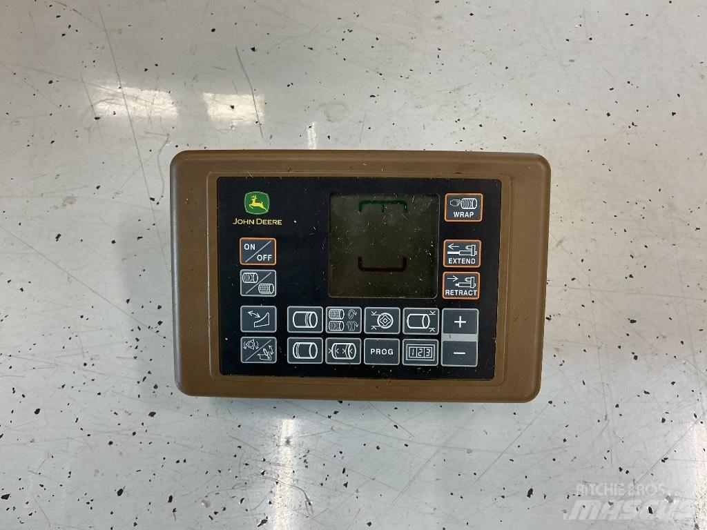 John Deere 644 Enfardadeira de rolos
