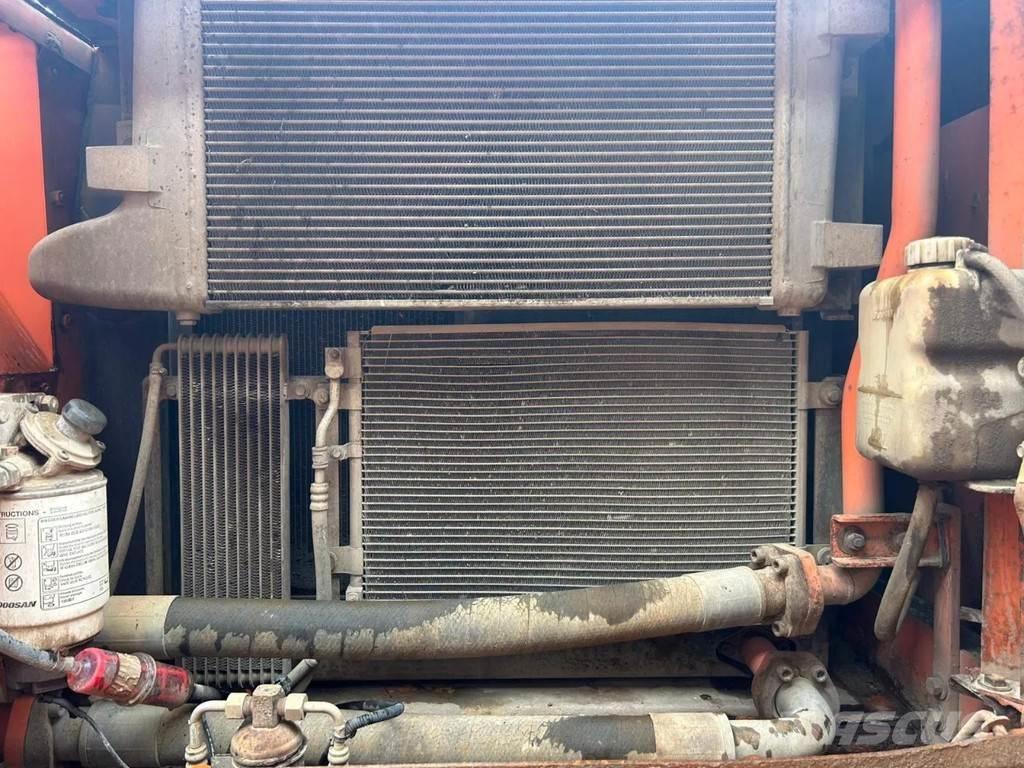 Doosan DX255LC Escavadoras de rastos