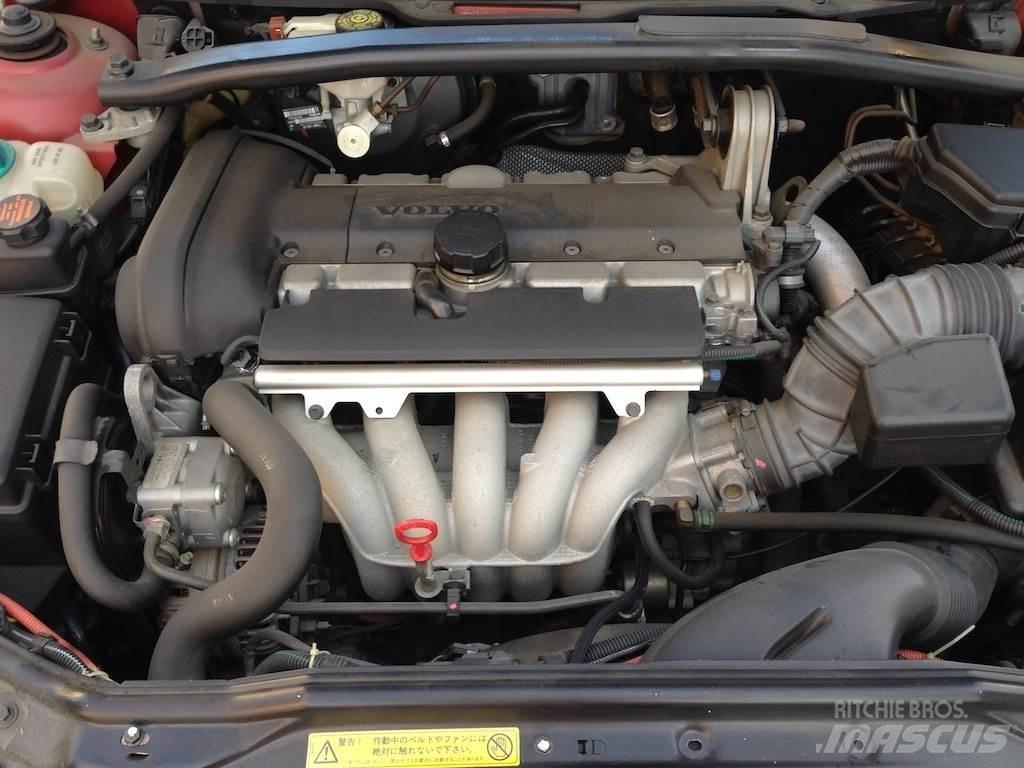 Volvo LA-SB5244W Carros Ligeiros
