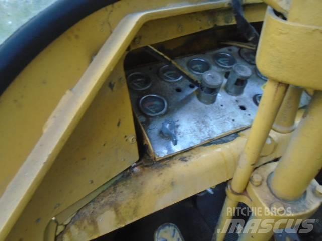 CAT 966 Pás carregadoras de rodas