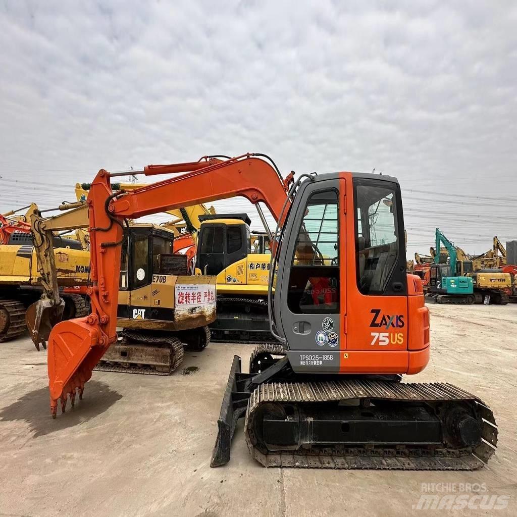 Hitachi ZX 75 US Escavadoras Midi 7t - 12t