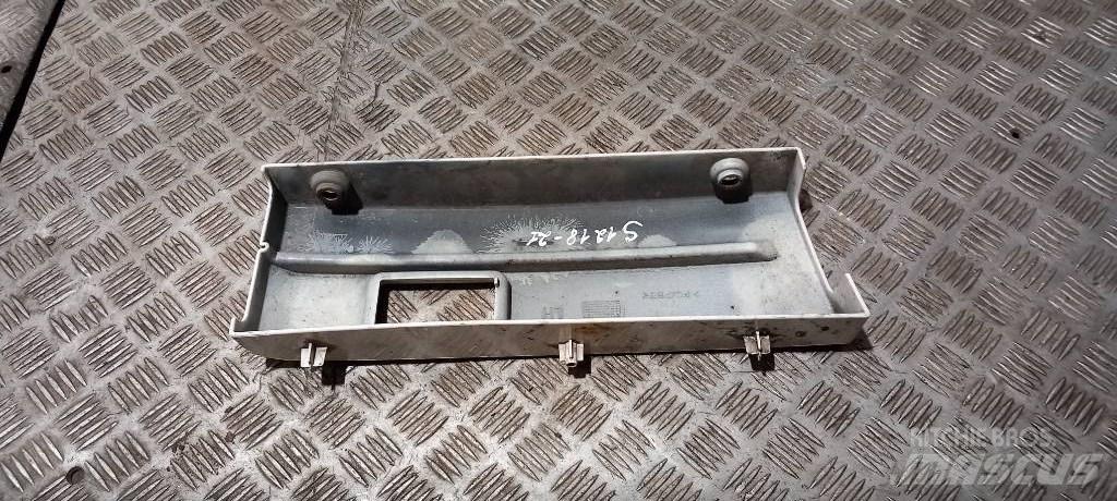 Scania R 440     1779118 Cabines e interior