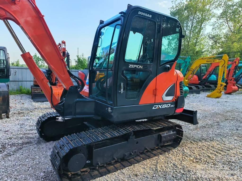 Doosan DX 60 Mini Escavadoras <7t
