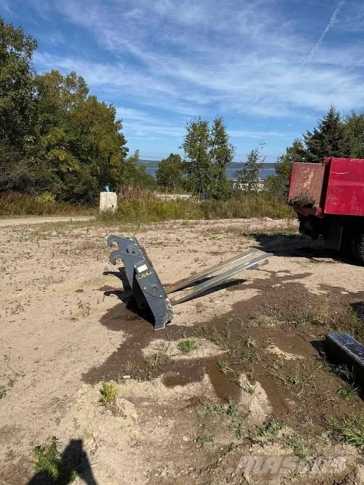 Hitachi ZW 140 Pás carregadoras de rodas