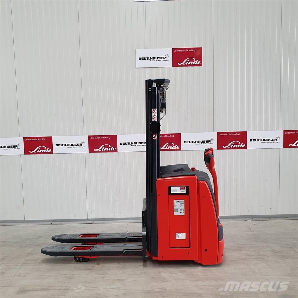 Linde L16i Empilhador para operador externo