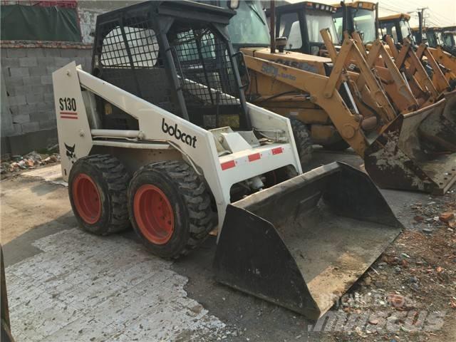 Bobcat S 130 Carregadoras de direcção deslizante