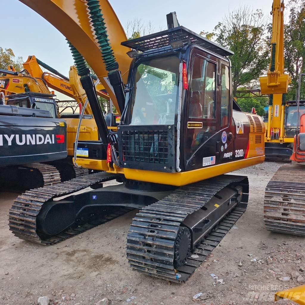 CAT 320 D2L Escavadoras de rastos