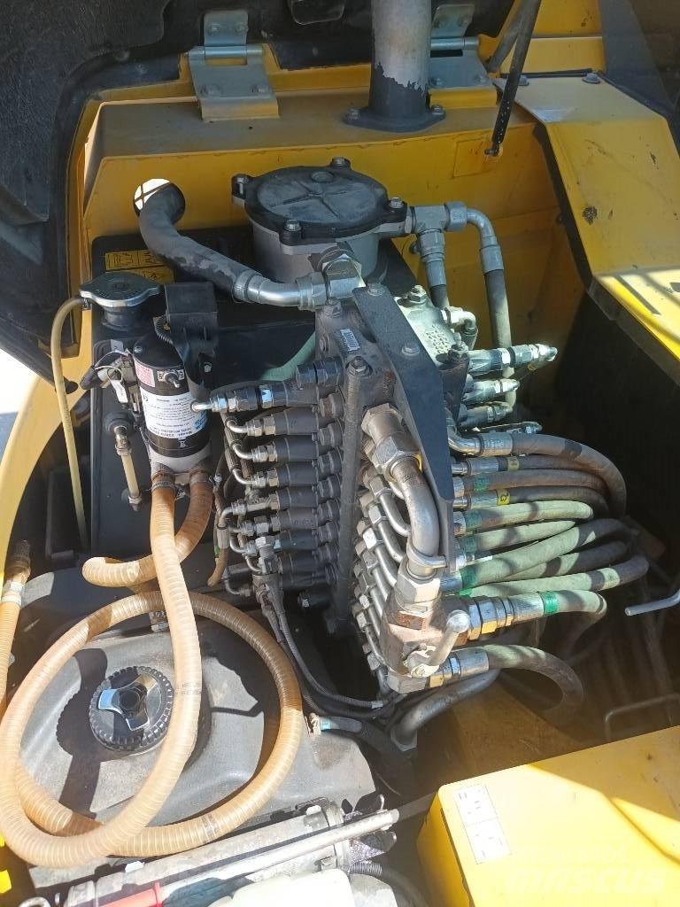 Komatsu PC 80 MR-3 Escavadoras Midi 7t - 12t