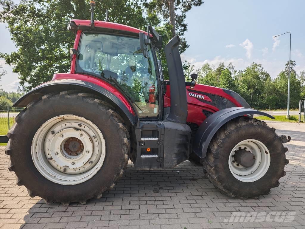 Valtra T 254 V Tratores Agrícolas usados
