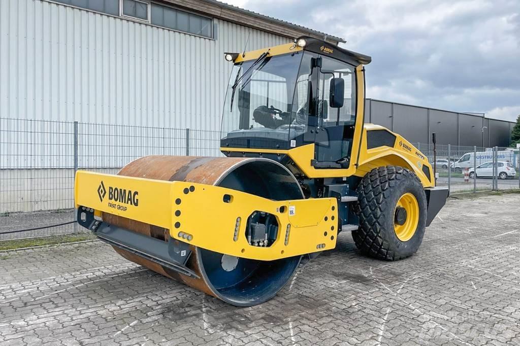 Bomag BW 213 D-5 Cilindros Compactadores monocilíndricos