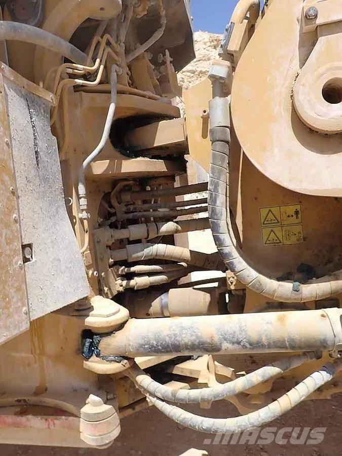 CAT 988K Pás carregadoras de rodas