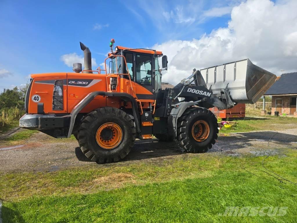 Doosan DL 300-5 Pás carregadoras de rodas