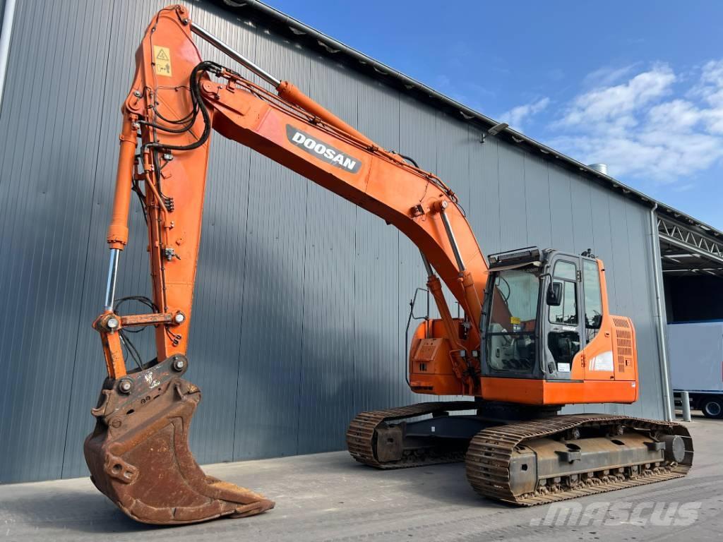 Doosan DX235LCR Escavadoras de rastos